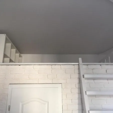 Kawalerka Z Antresola Apartment